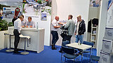 Lithofin Messestand mit persönlicher Beratung