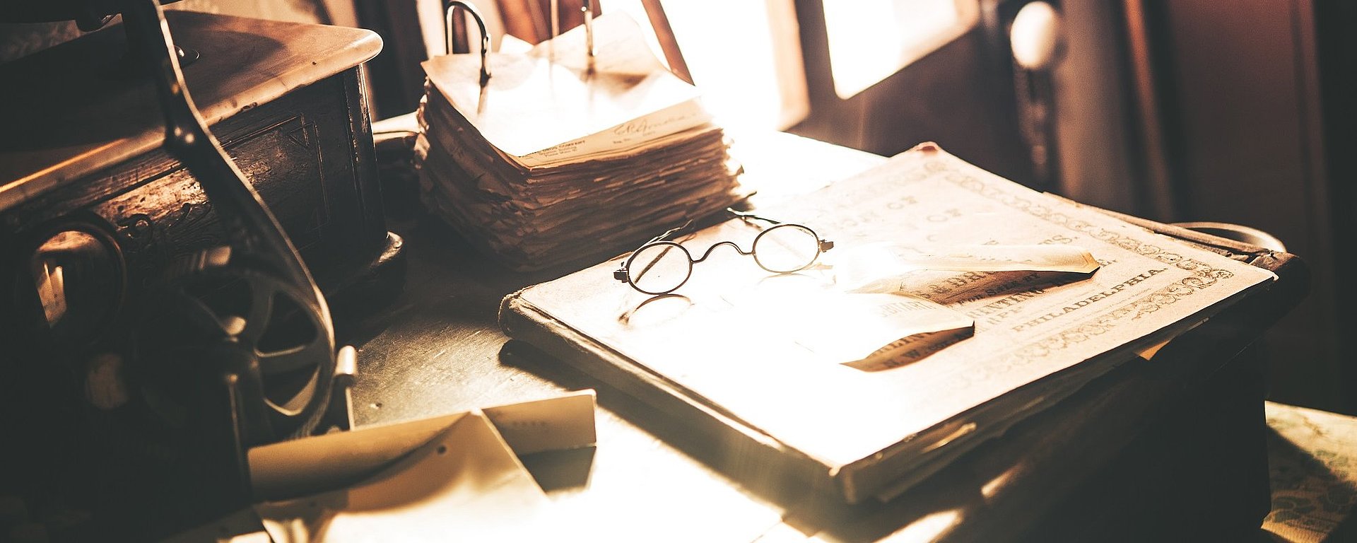 Vintage photo created by welcomia - www.freepik.com